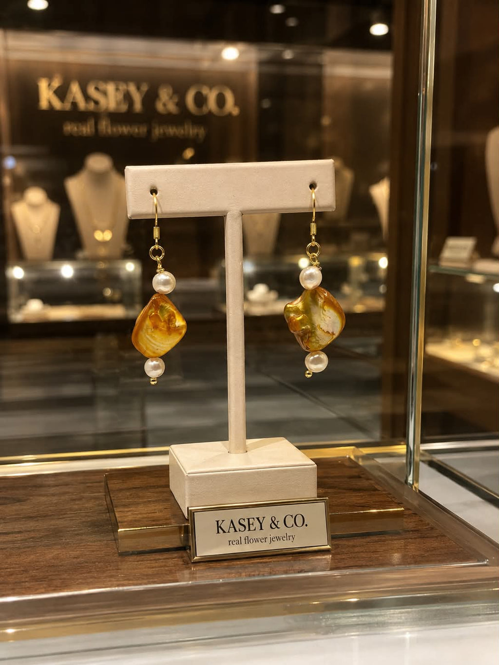Mother of Pearl & Freshwater Pearl Earrings