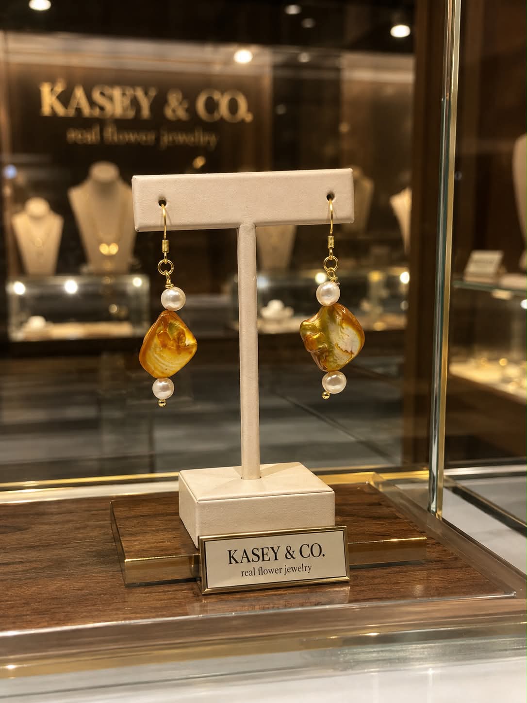 Mother of Pearl & Freshwater Pearl Earrings